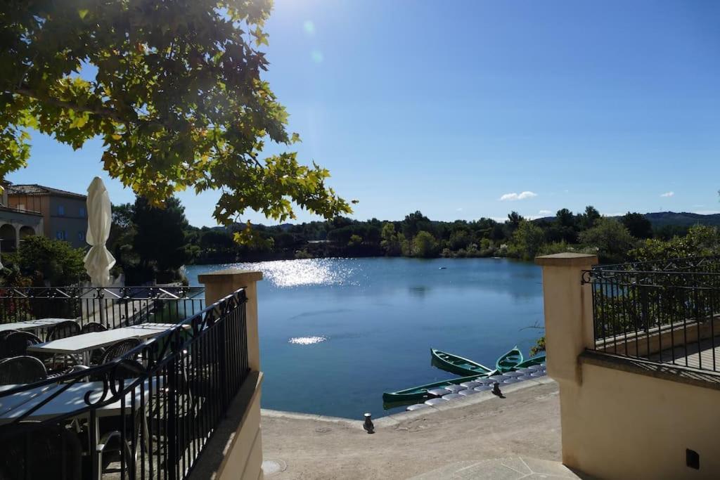 Appartement Clim & Piscine Sur Golf Pont-Royal Exteriér fotografie